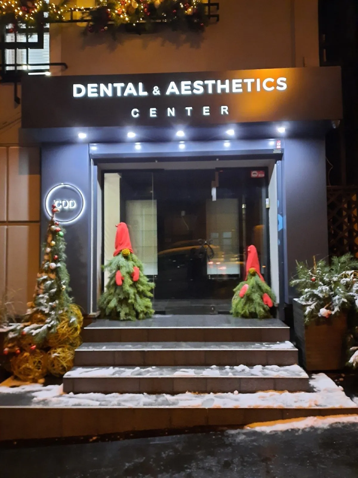Dental clinics — a sign