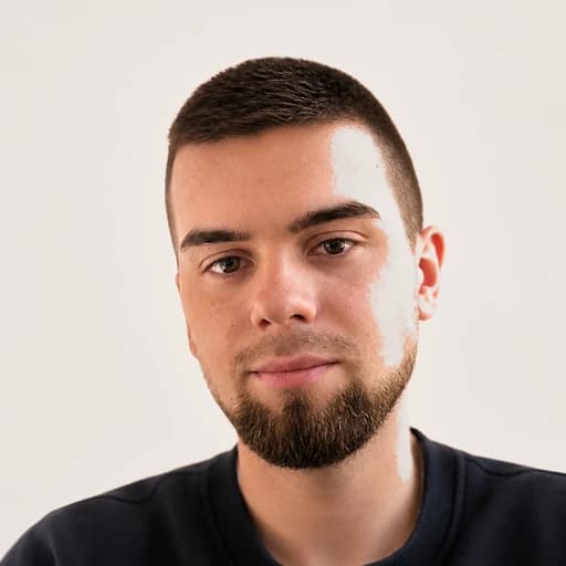 Антон — Директор з маркетингу, TheFace